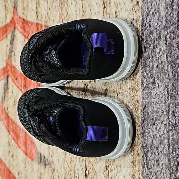 Under Armour kids Purple & Black Shoes - Picture 5 of 7